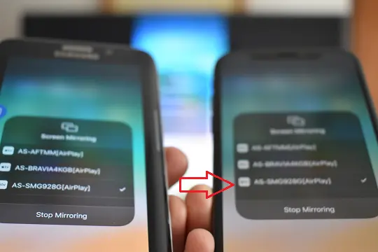 Tela do iPhone refletida em um telefone Android